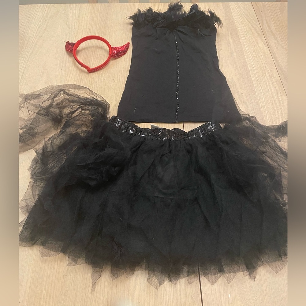 🛍️2 for $25🛍️Forever 21 Girls Black 3 piece Halloween costume